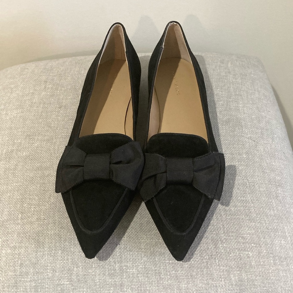 Ann Taylor black suede pointed ballet shoes. New without box. 8 M. Never worn